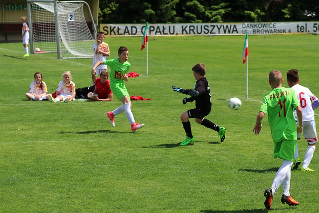 在攻防两端 在攻防两端